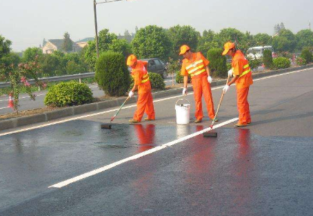 嘉定 彩色路面喷漆维修改色的使用寿命有多长？