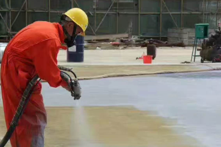 嘉定彩色路面喷涂是一种为路面